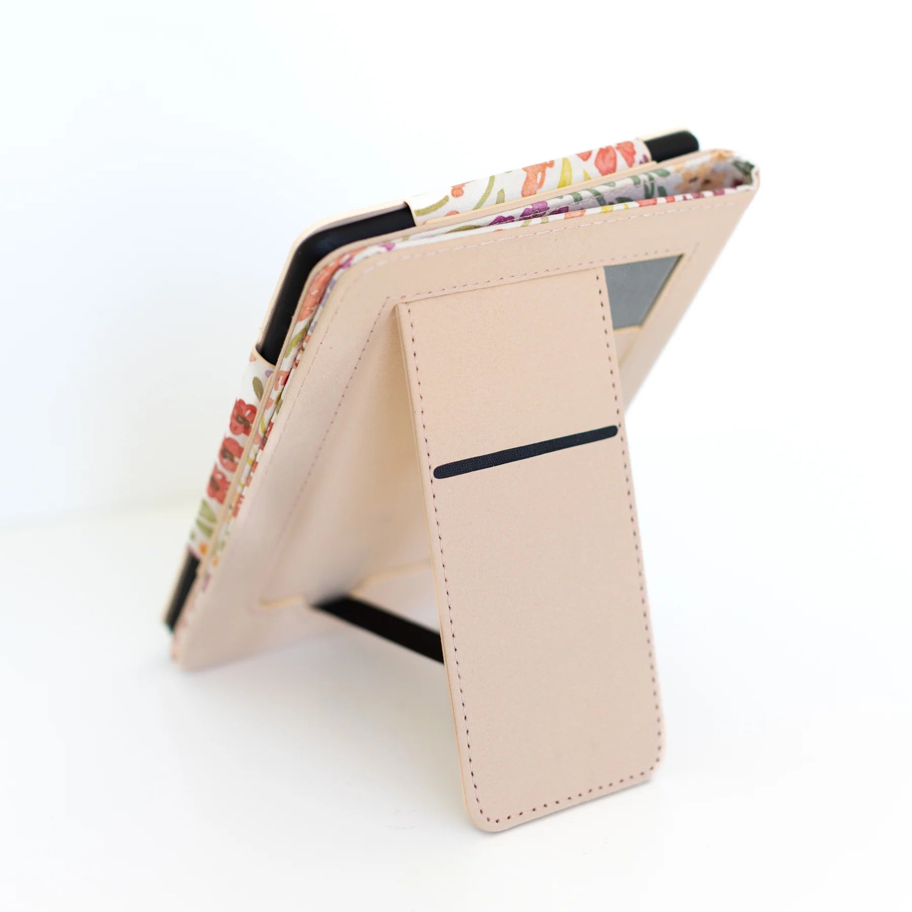 Countryside Blooms Kindle Case