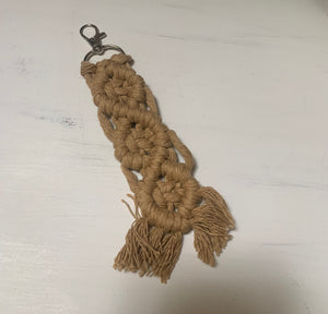 Macrame Keychain (9 Colors)